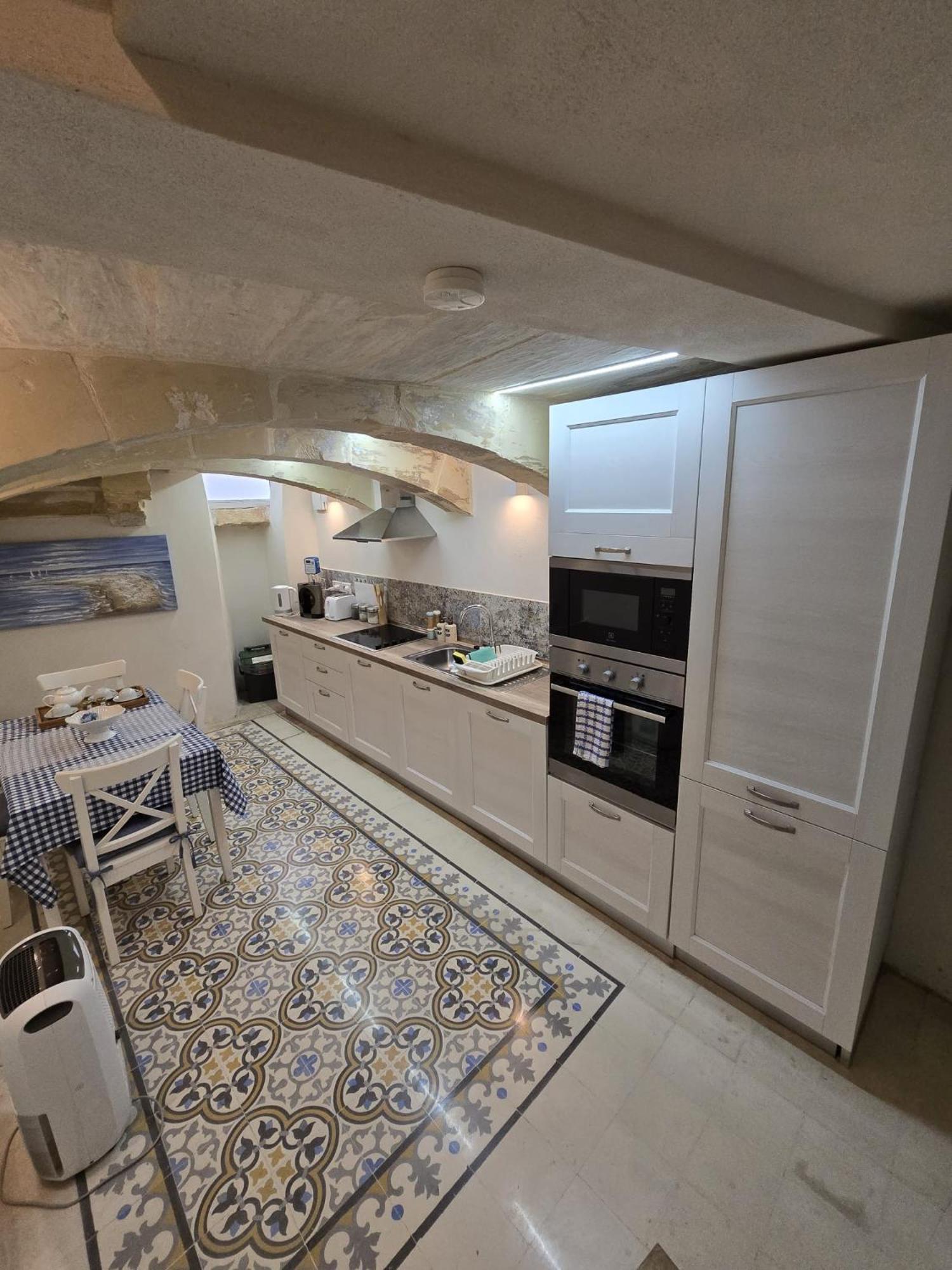 Amelie - Charming Townhouse In The Heart Of Rabat Villa Екстериор снимка